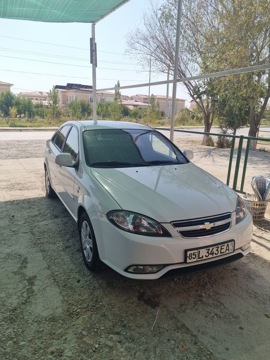 Gentra 2015 sotiladi