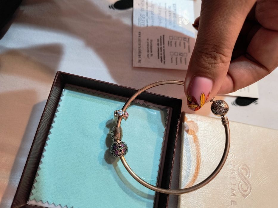 Сребърна гривна тип "Пандора" с талисман подарък