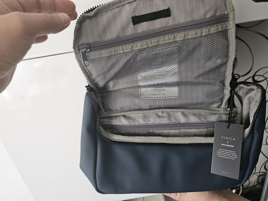 Geanta cosmetice VINGA Baltimore Travel 5L
Vinga