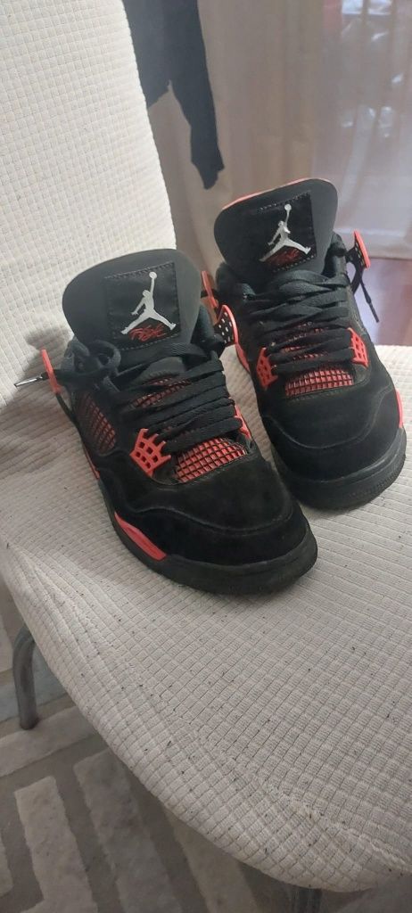 Jordan 4 Red tunder