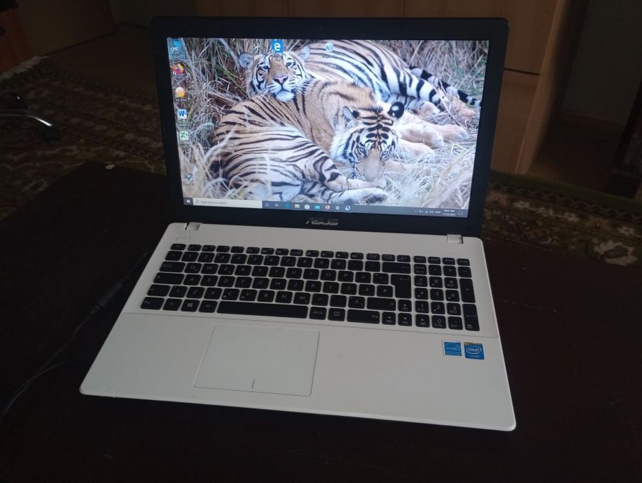 Asus x551, 500 GB, display mare, Windows 10+ Office, ieftin