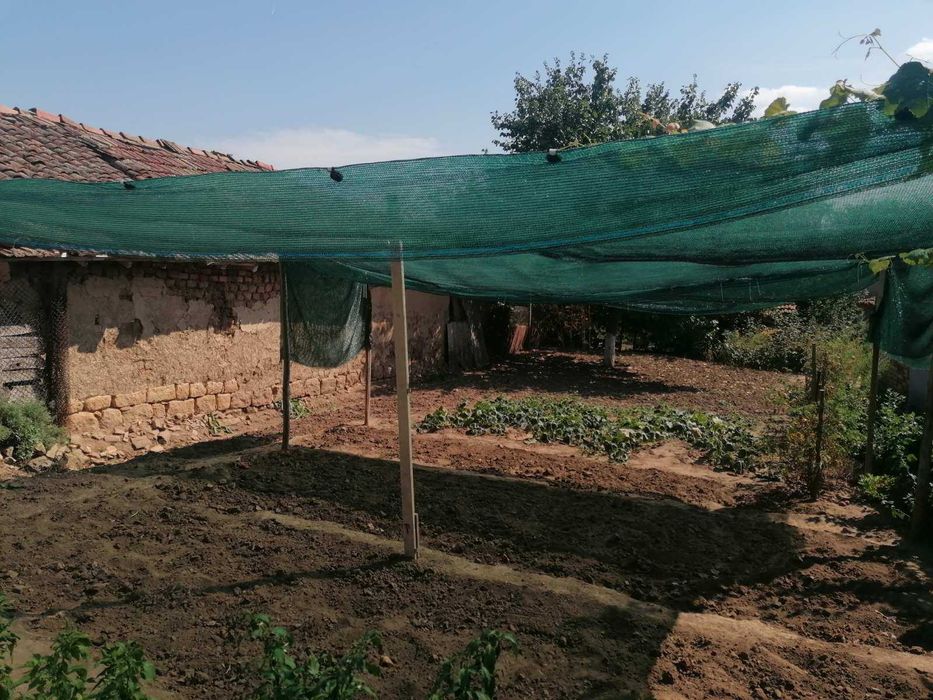 Отлична къща на село!С възможност да се ползва веднага!