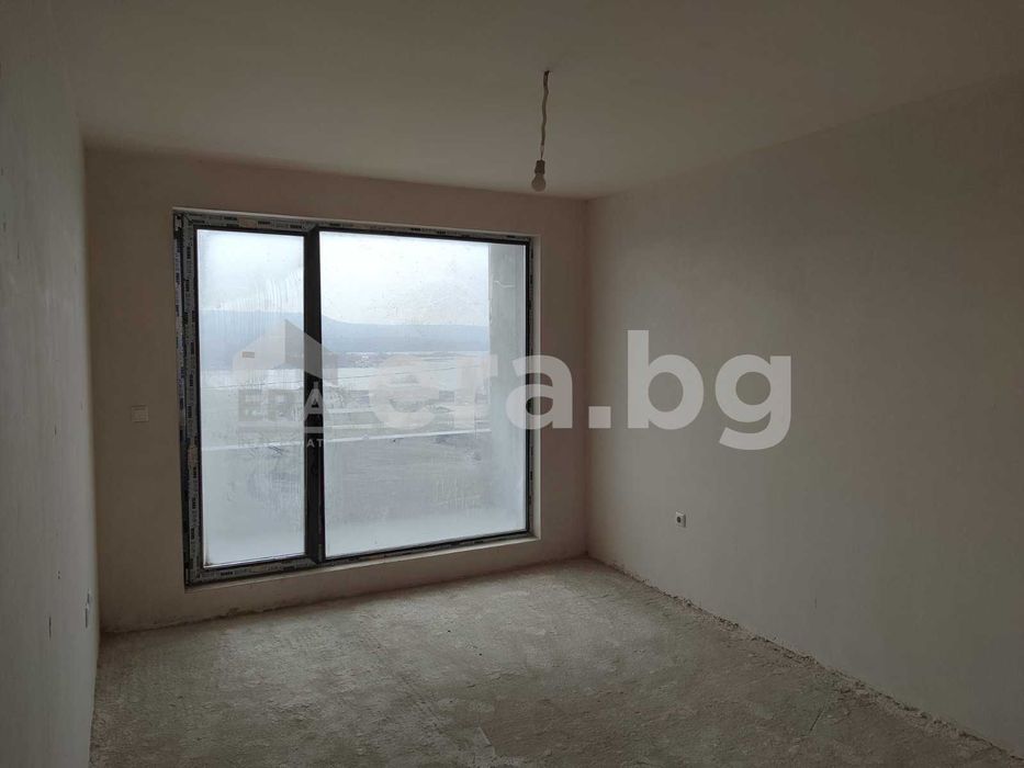 Продава се Тристаен апартамент в Варна, Погреби - 102 кв.м за 1471 €/кв.м - Снимка #3