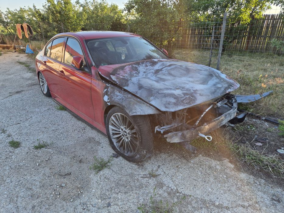 Dezmembrez bmw seria 3 f30 328i