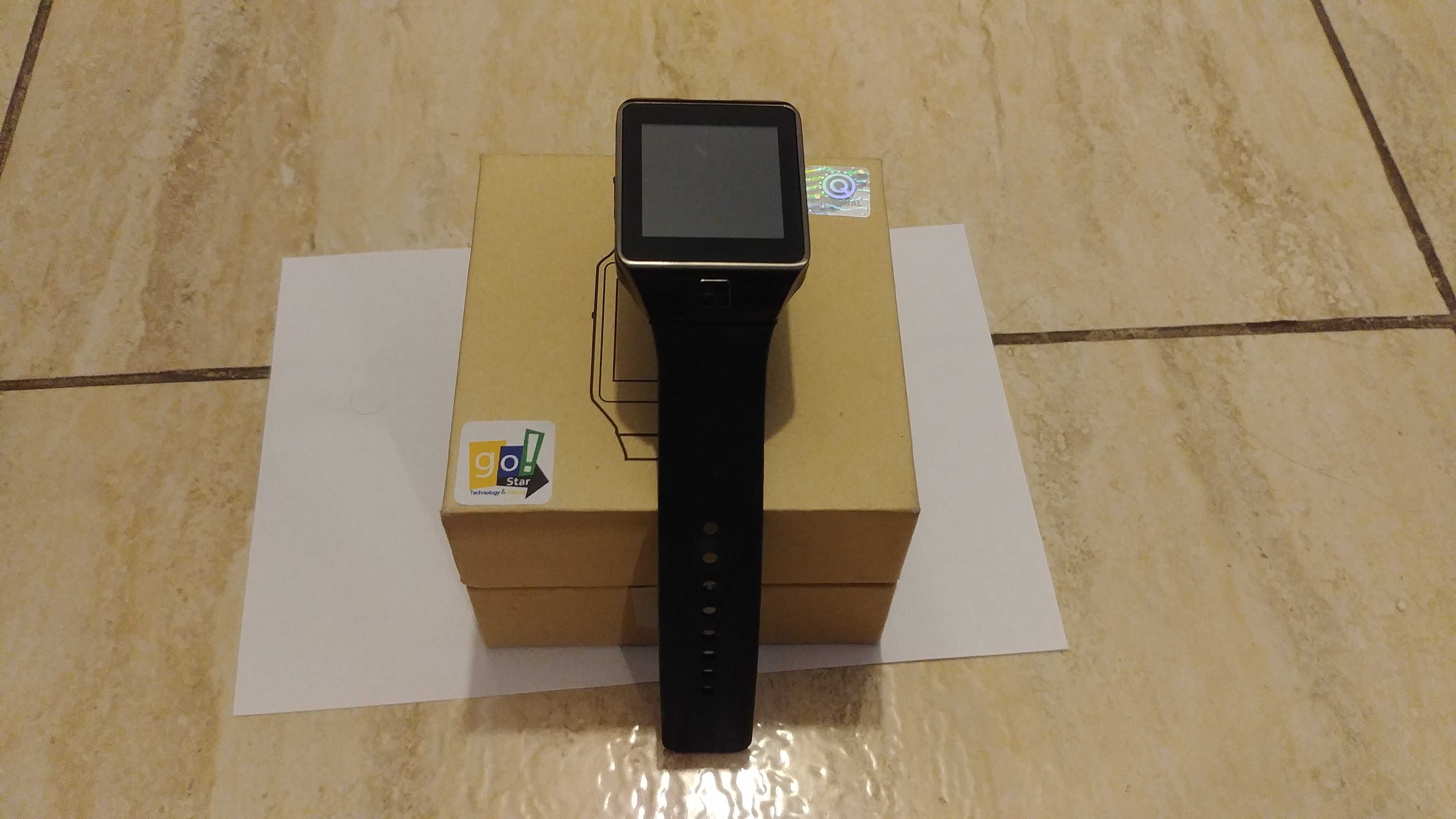 Vand smartwatch nou dar nu se aprinde