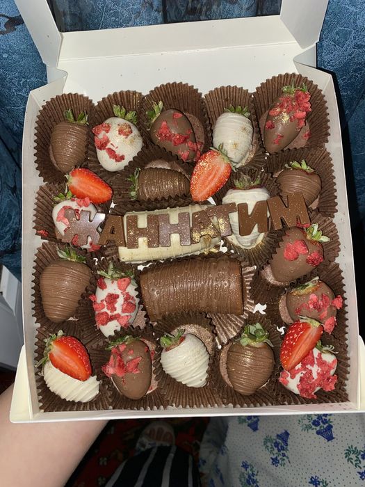 клубника в шоколаде