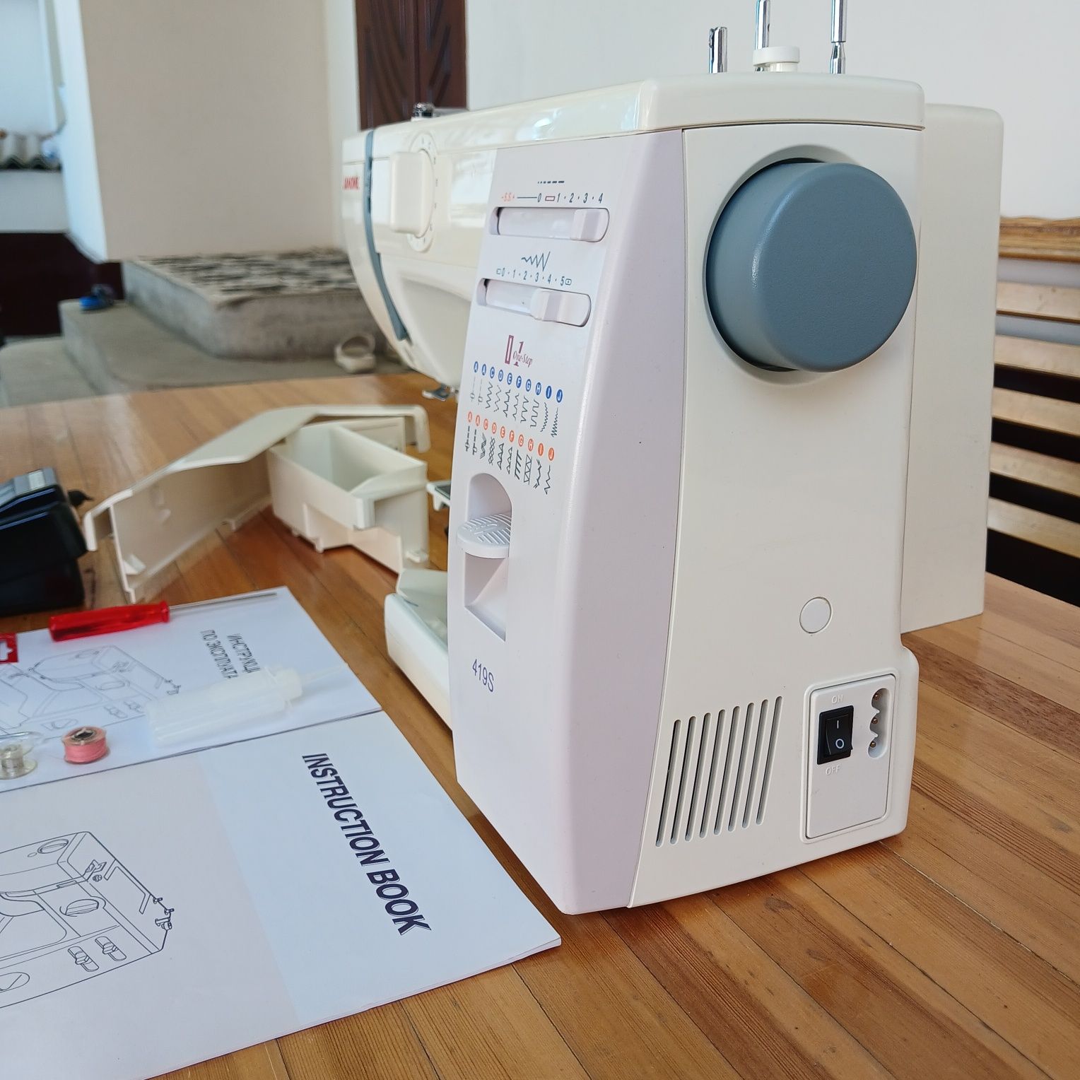Janome 419S.Год гарантии/Металл/В комплекте.