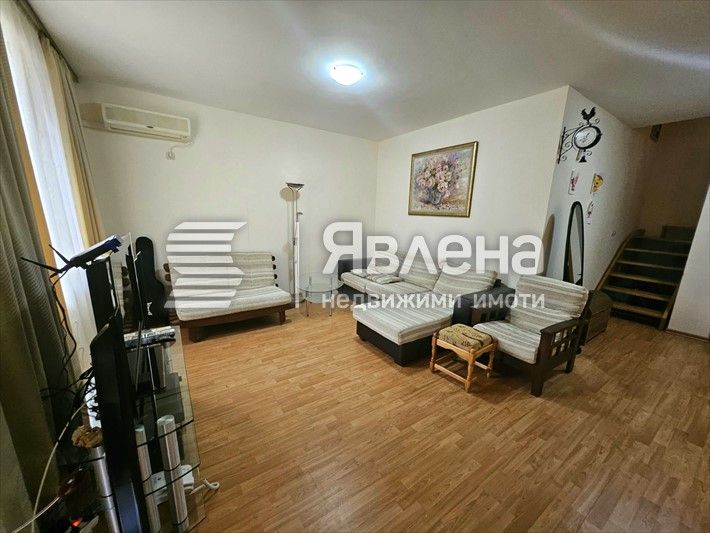Къща тип Таунхаус на 20м. плажа