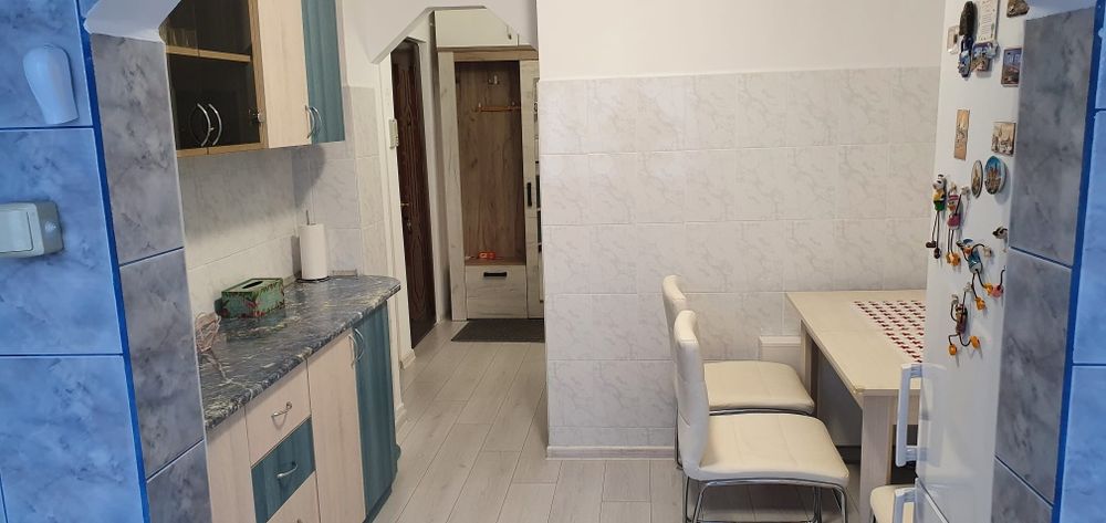 Dau in chirie  apartament 3 camere Oradea