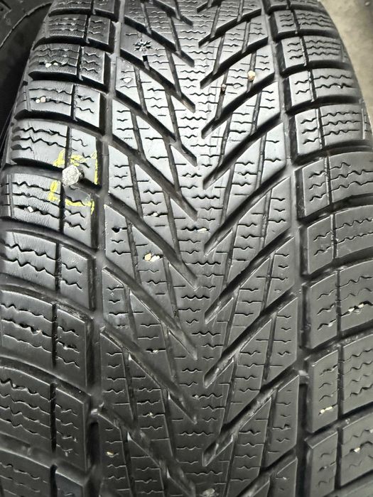 2x Anvelope iarna 195/55 R16 GoodYear Ultra Grip Performance 3