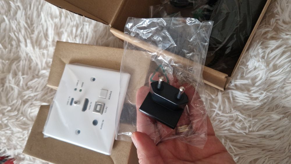 Adaptor pentru retea Lindy 150 m ! Nou !