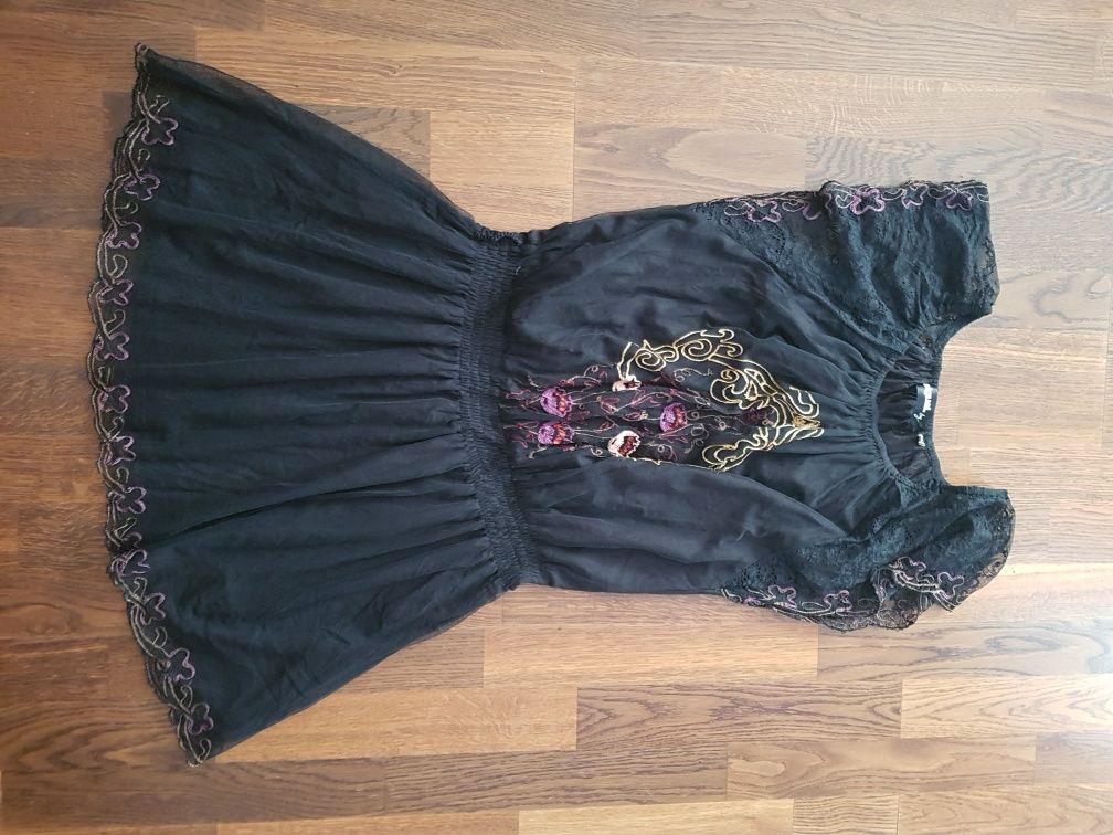 Desigual рокля ..