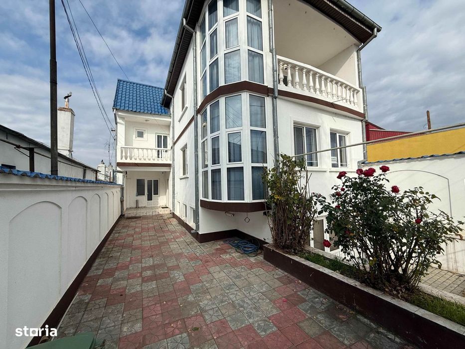 De închiriat VILA P+1+M