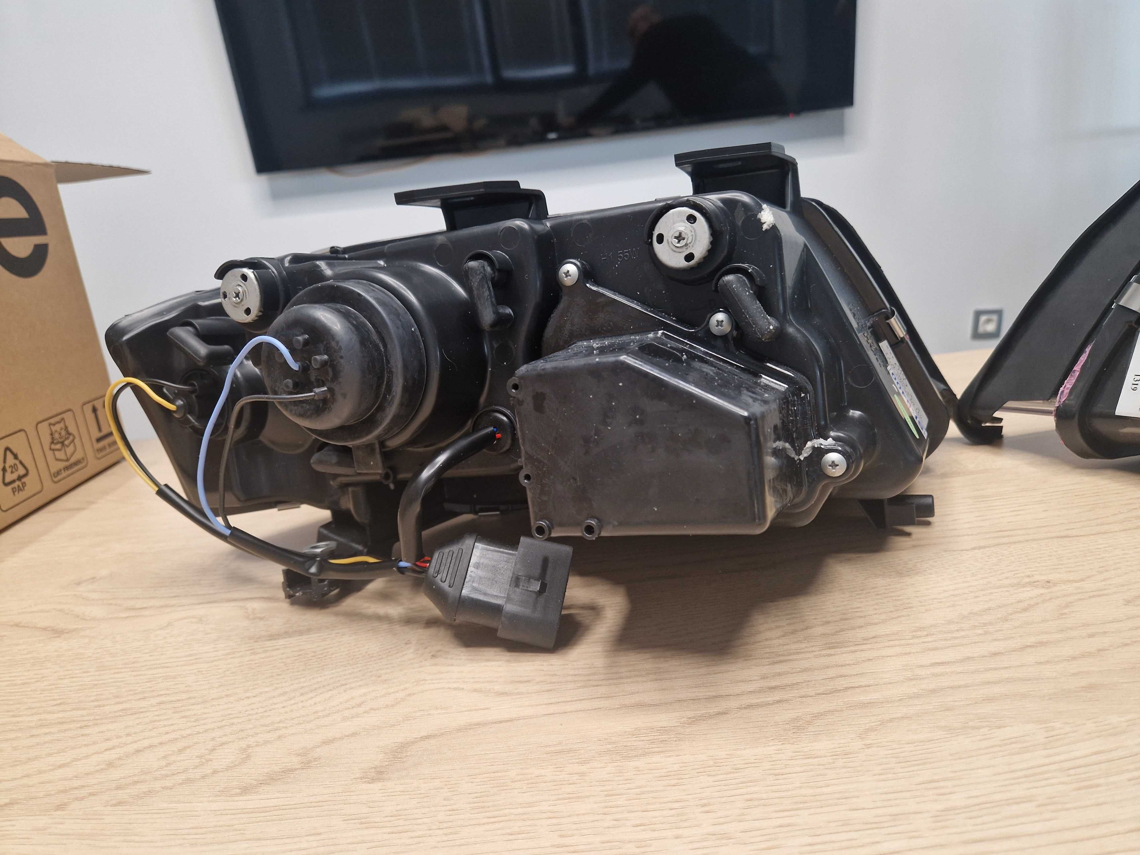 Комплект фарове дневни LED TFL оптика Audi A6 тип 4B 97-01 хром