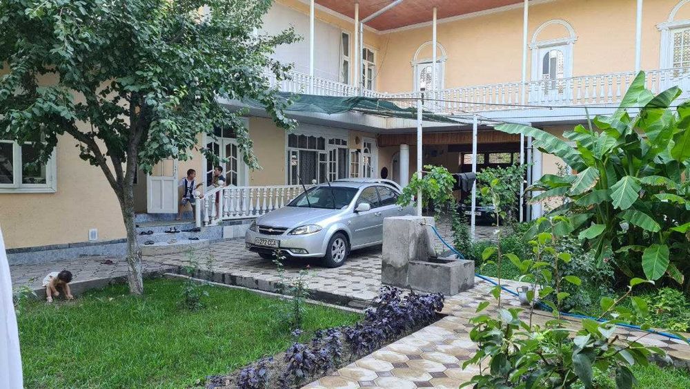 Ер нархида Ўзбекона файзли ховли сотилади! СРОЧНА!!!