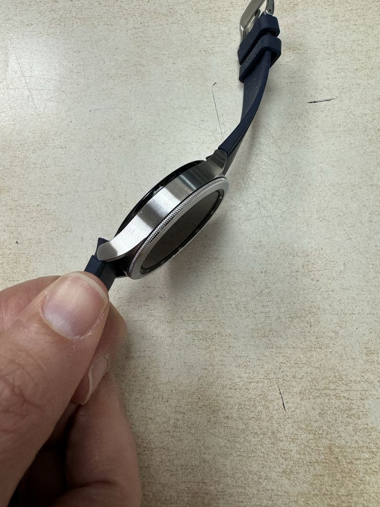Samsung Galaxy Watch4 Classic 46mm LTE (SM-R895)