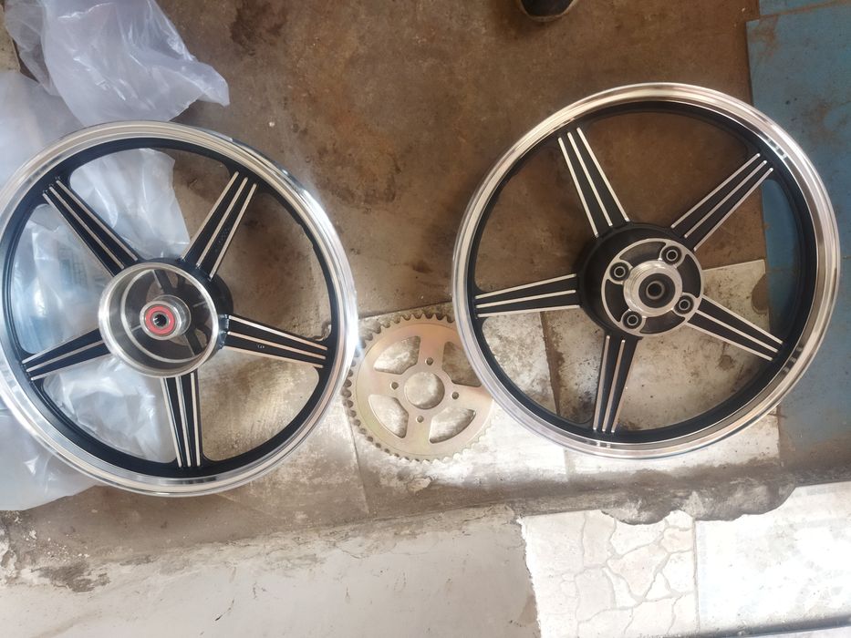 Продам новые запчасти на китайца
