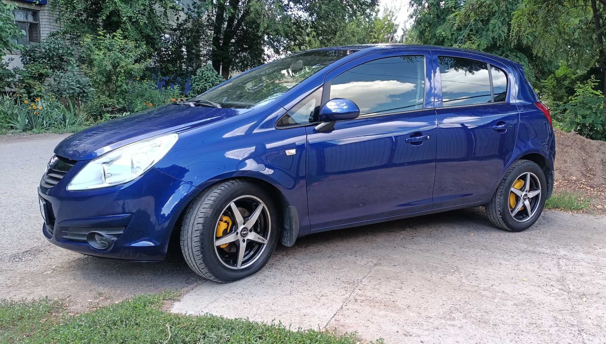 Opel Corsa D 2008г