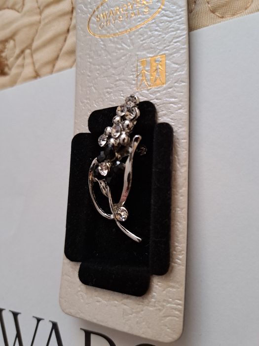 Broșă de damă Swarovski