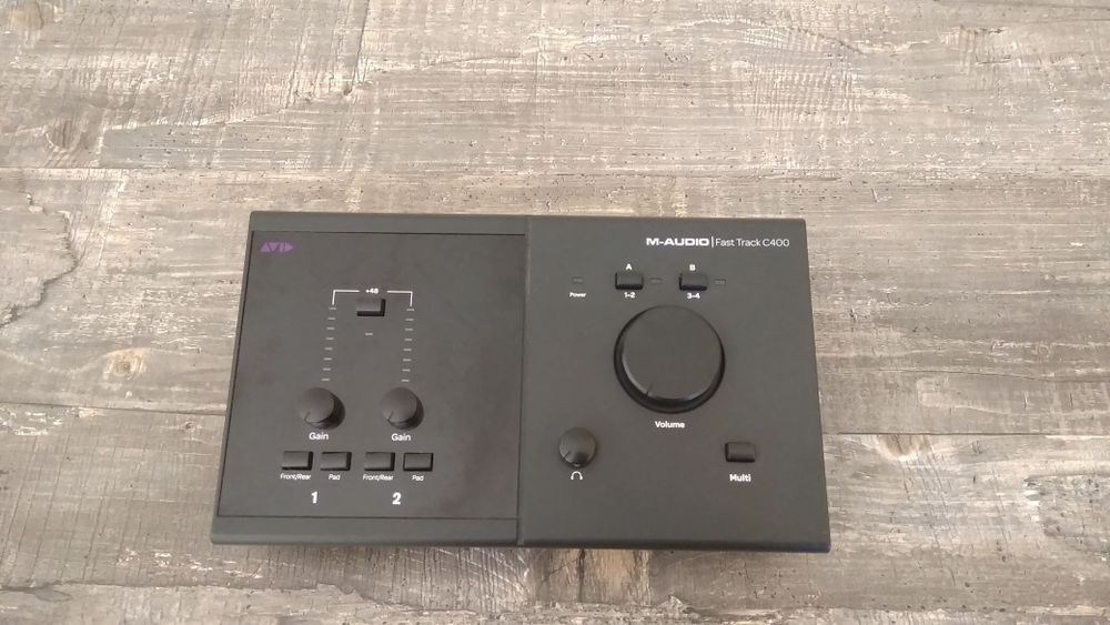 M-Audio Fast Track C400 - USB аудио интерфейс