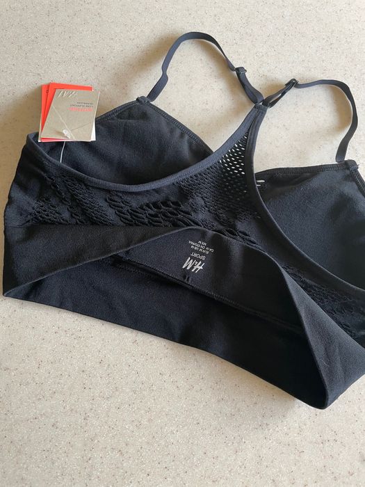 Bustiera sport H&M  neagra noua