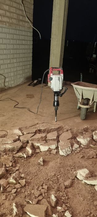 Închiriez Picamer, Ciocan demolator  Steinhaus, 1700W, 1400 BPM, 60J