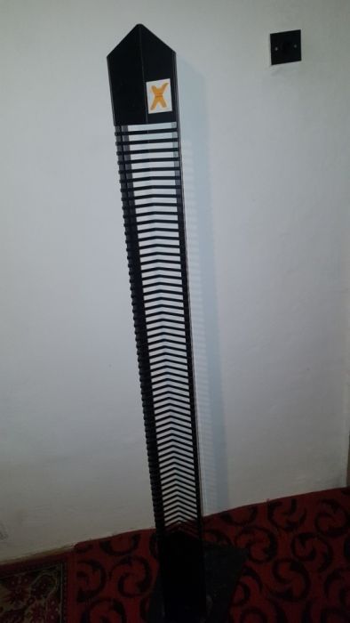 Vând rack( suport ) de 60 de cd-uri metalic