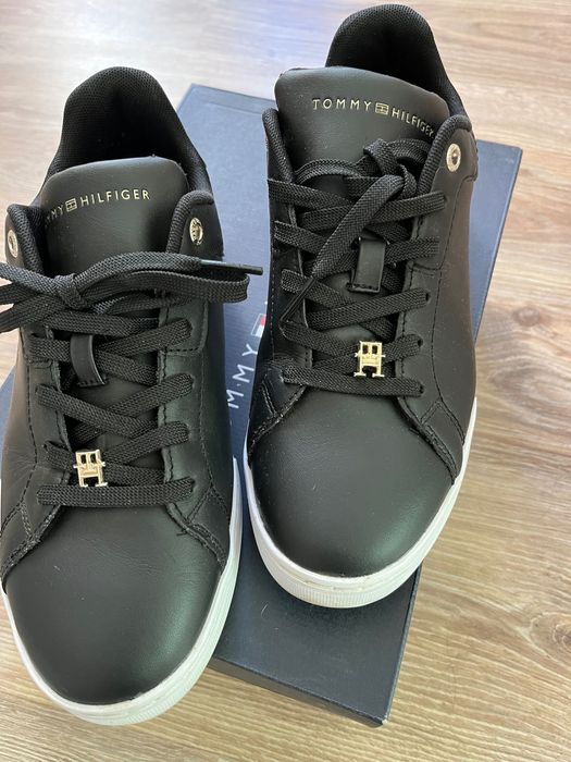 Черни маратонки Tommy Hilfiger