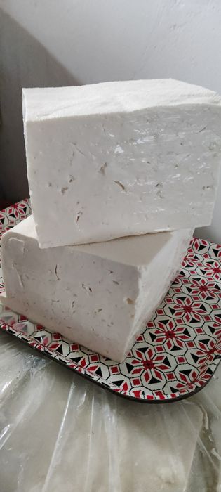 Vând brânză de oaie bio