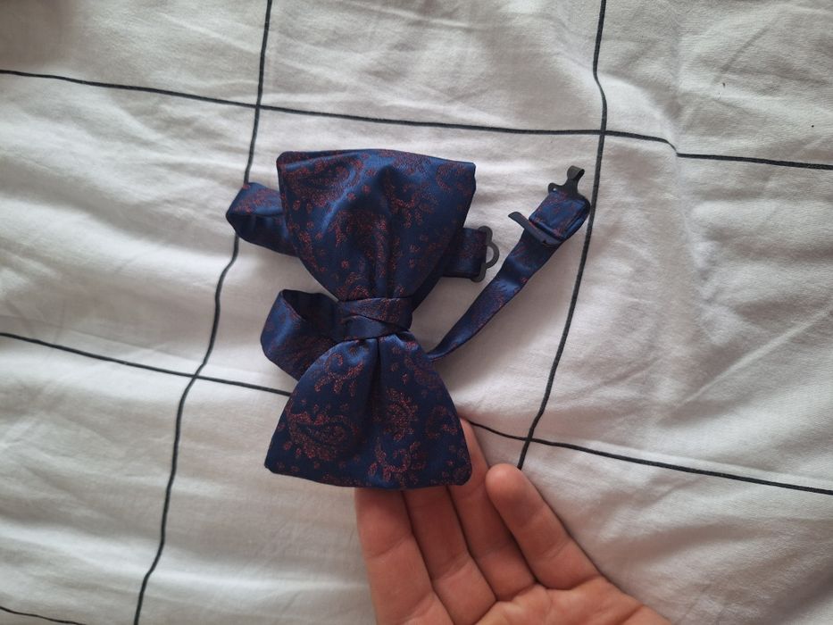 Мъжки костюм за сватба и абитуриентски бал