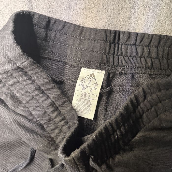 Pantaloni scurti adidas