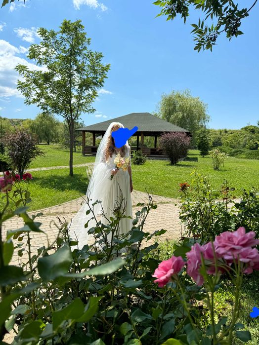 Vand rochie de mireasă!