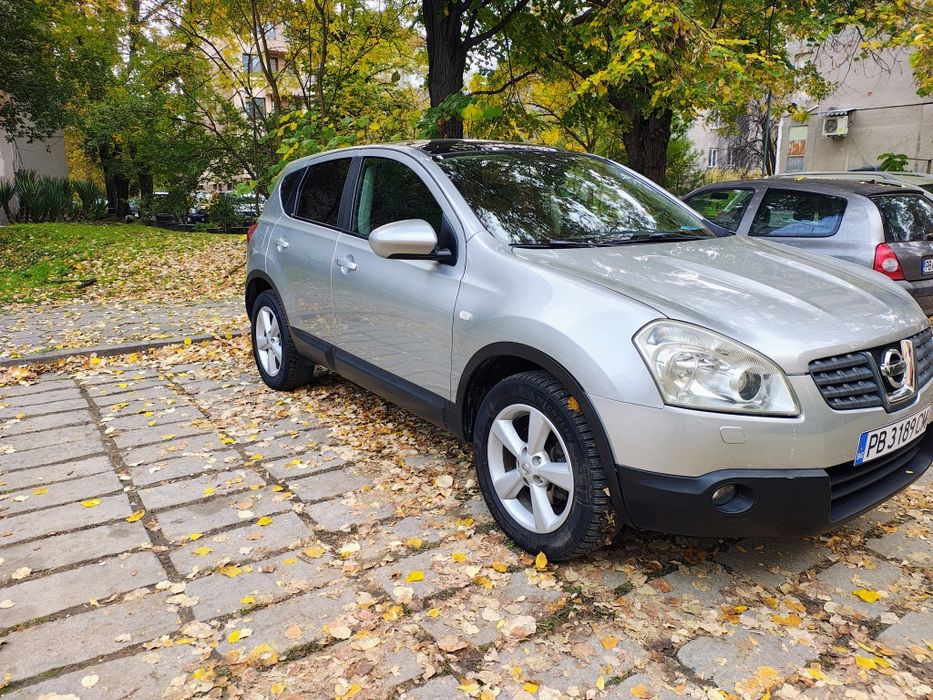Продавам Нисан Кашкай