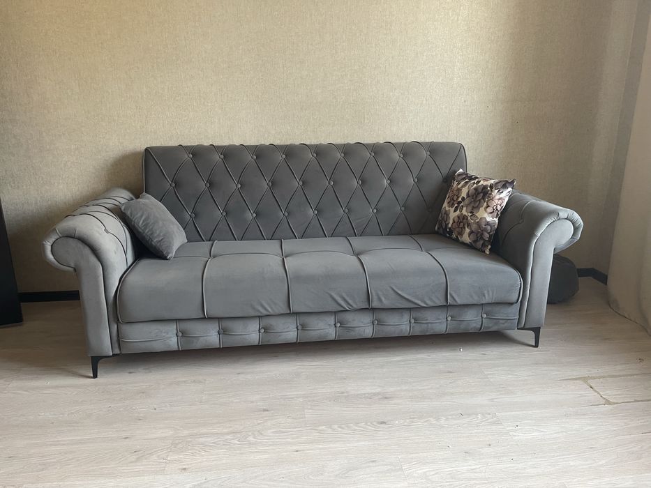 Диван трехместный , раскладной механизм книжка, Б/у