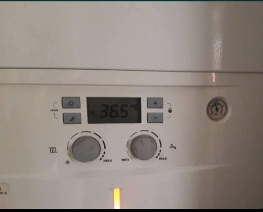 Centrală Bosch condens 24kw + chit de evacuare