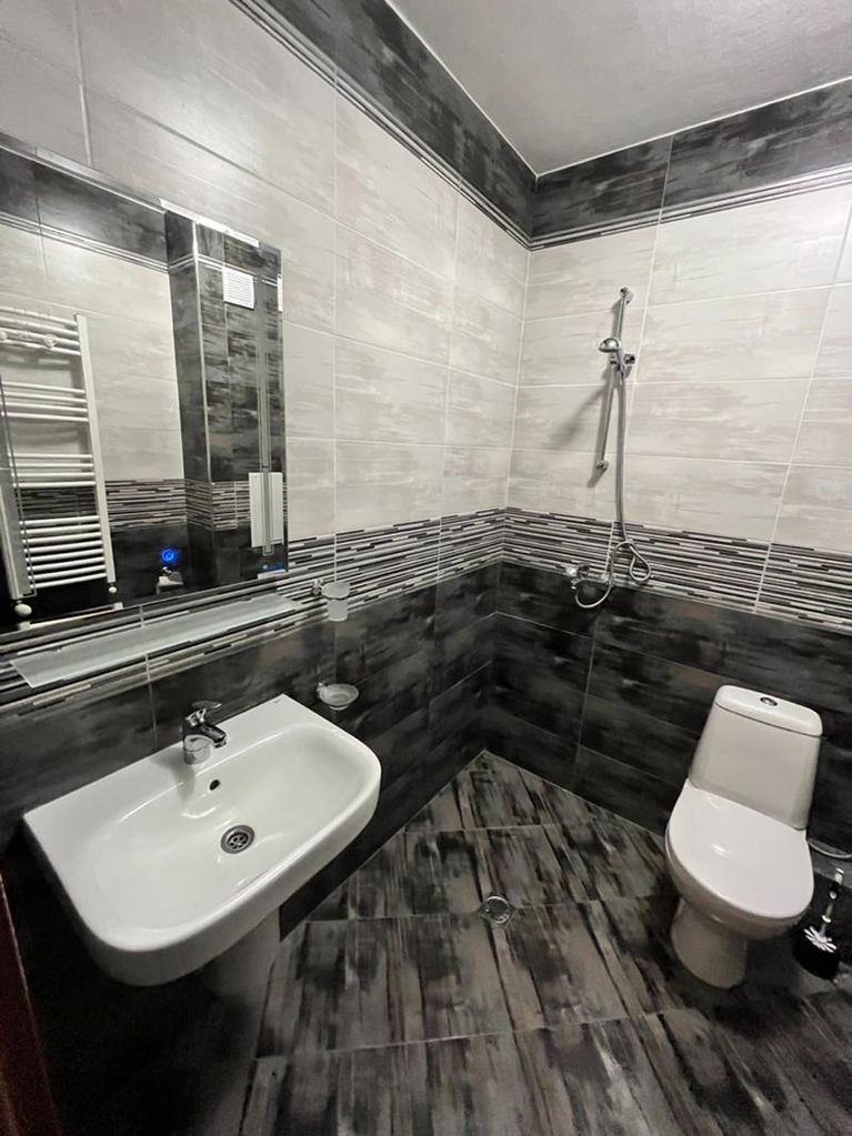 Дава се под наем Двустаен апартамент в София, Център - 65 кв.м за 675 € - Снимка #8