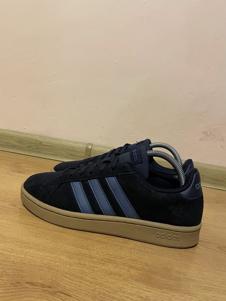 Adidas Grand 41