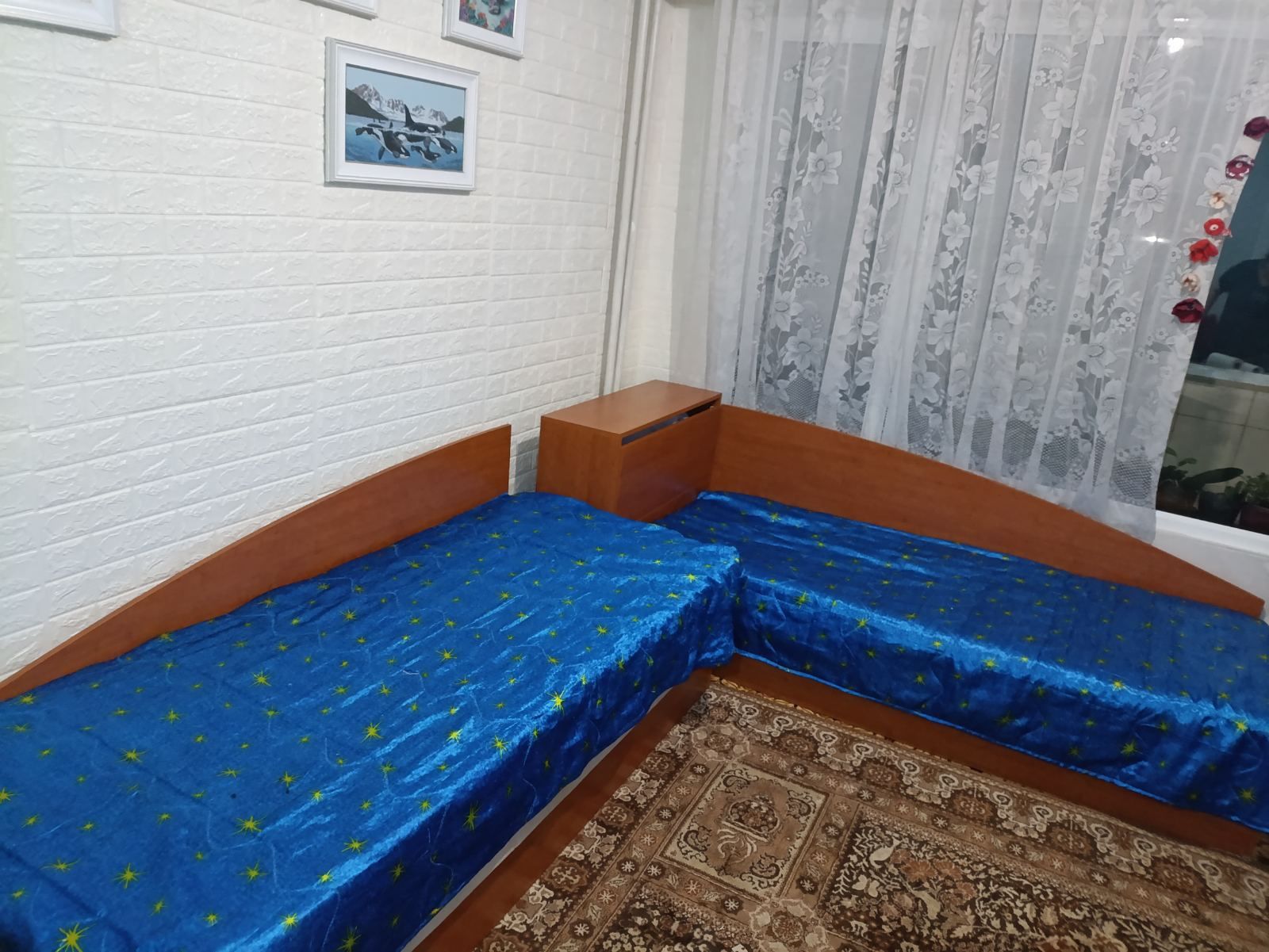 Ъглова спалня с ракла