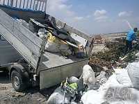 Извозване и изхвърляне на строителни отпадаци