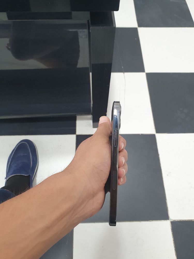 Iphone 12 pro LLA