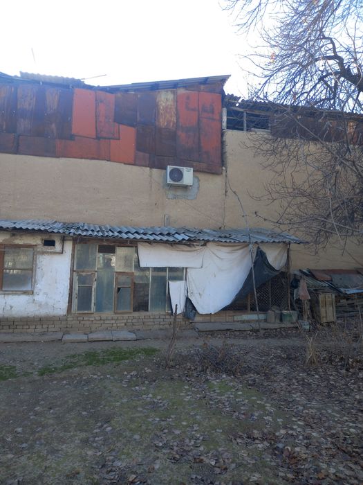 Дом Кукча махалла 4.7 соток земли старый дом под слом можно строится
