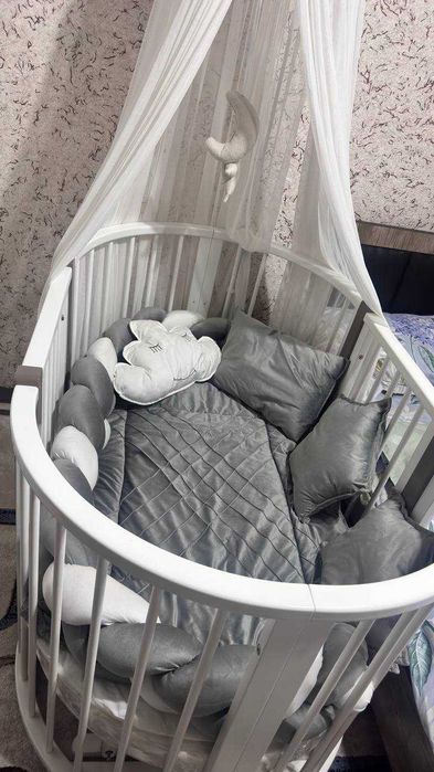 Детский кровать практически новый