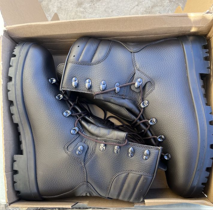 Bocanci militari maro/negri iarna