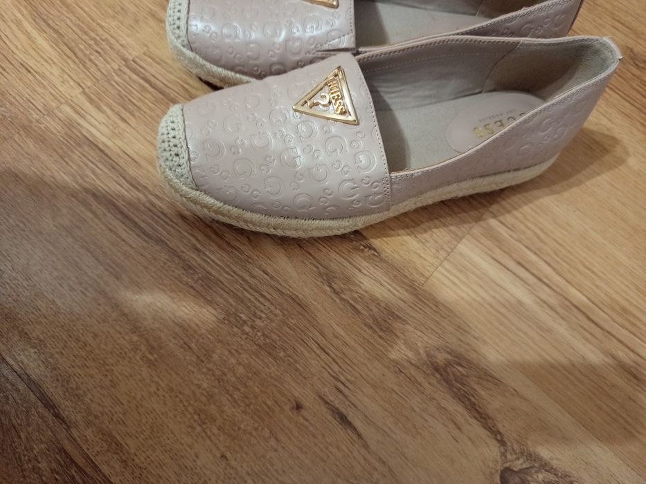 Дамски еспадрили GUESS