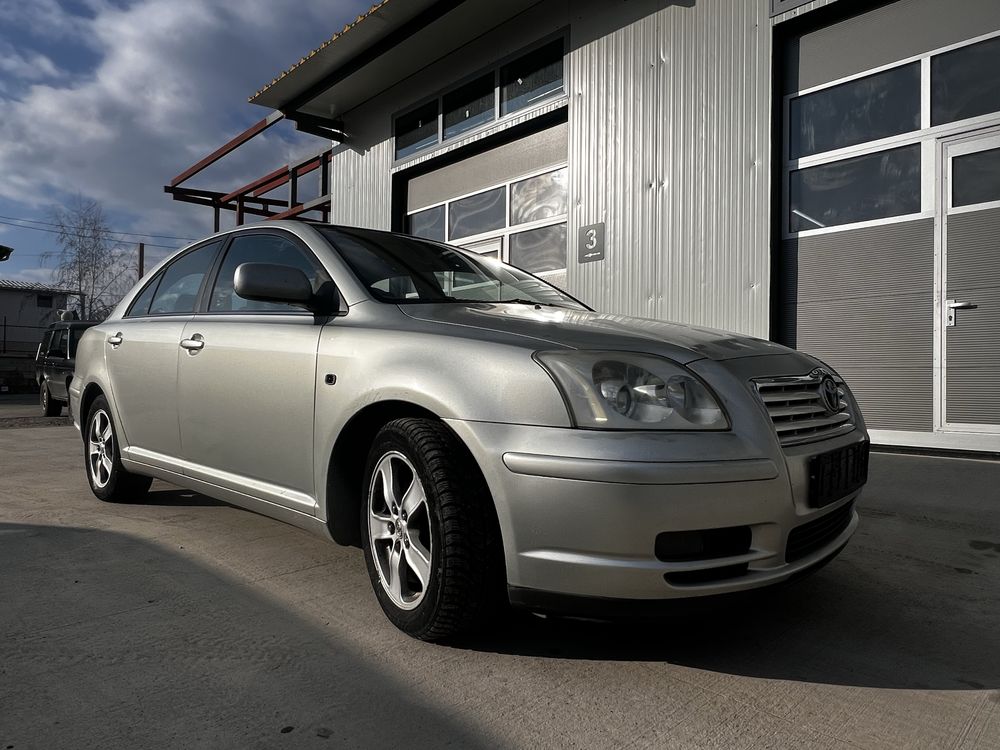 Toyota avensis 2,2 D4D 150к.с на части