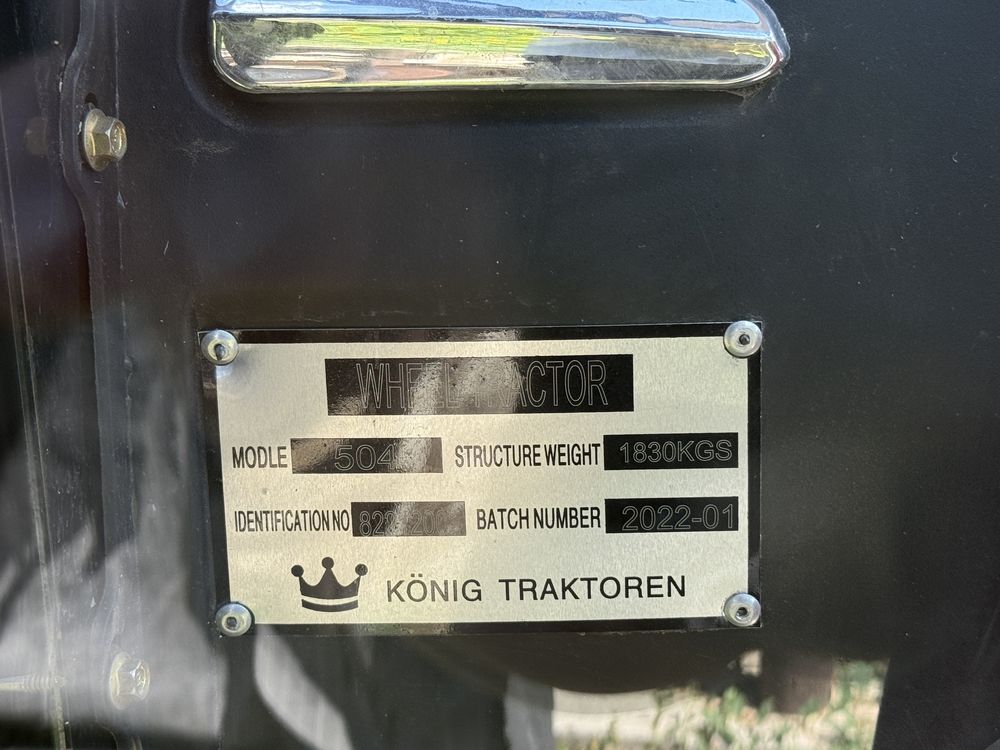 Koniq 504 — tractorul este  nou  -nefolosit