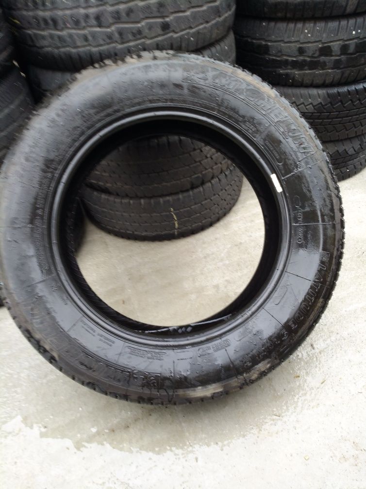 235/65/19 Michelin 1брой нова