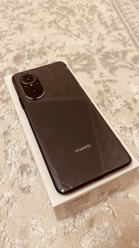 Продам Huawei Nova 9 SE 8/128 ГБ.