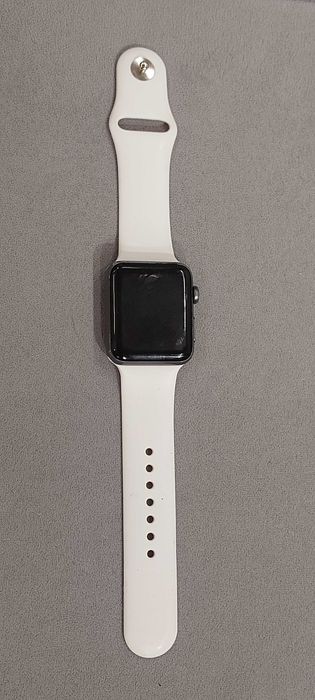Apple watch series 3. Состояние хорошее. Б/у