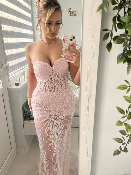 Бална Рокля Тип Русалка